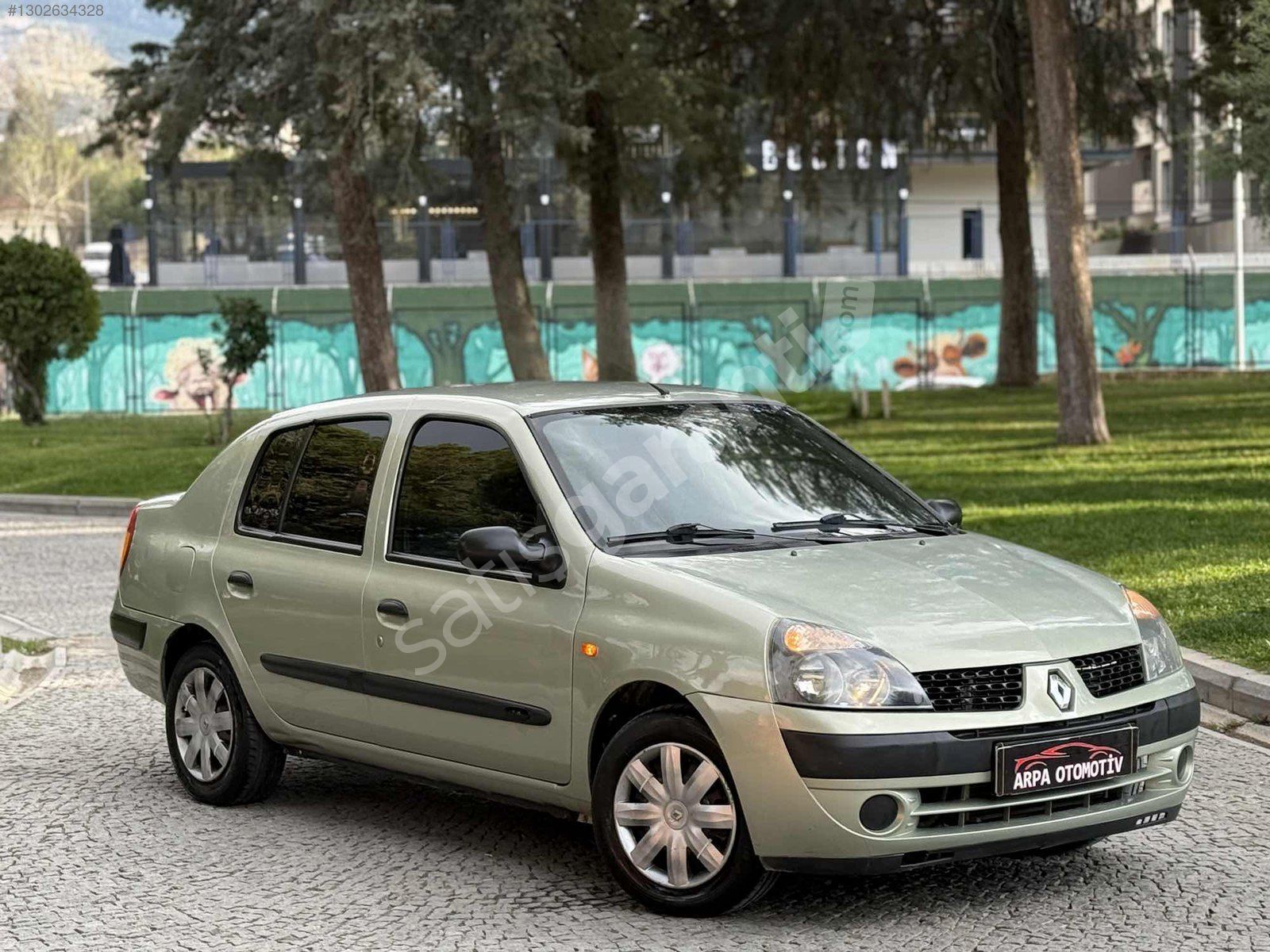 RENAULT CLİO 1.4 BENZİN&LPG KLİMA ORJİNAL EMSALSİZ TEMİZLİKTE