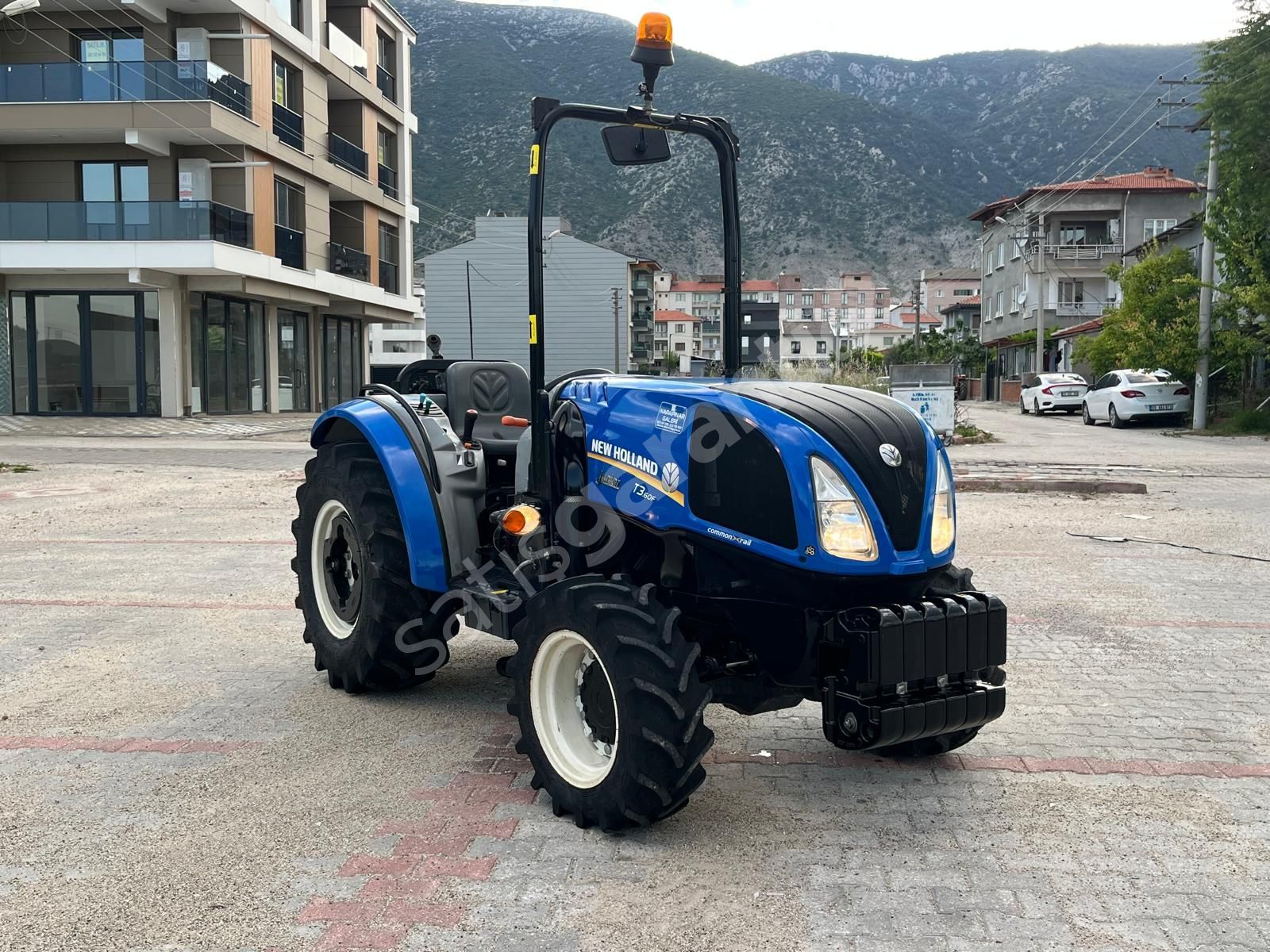 2022 NEW HOLLAND T3.60F BAHÇE SIFIR AYARINDA
