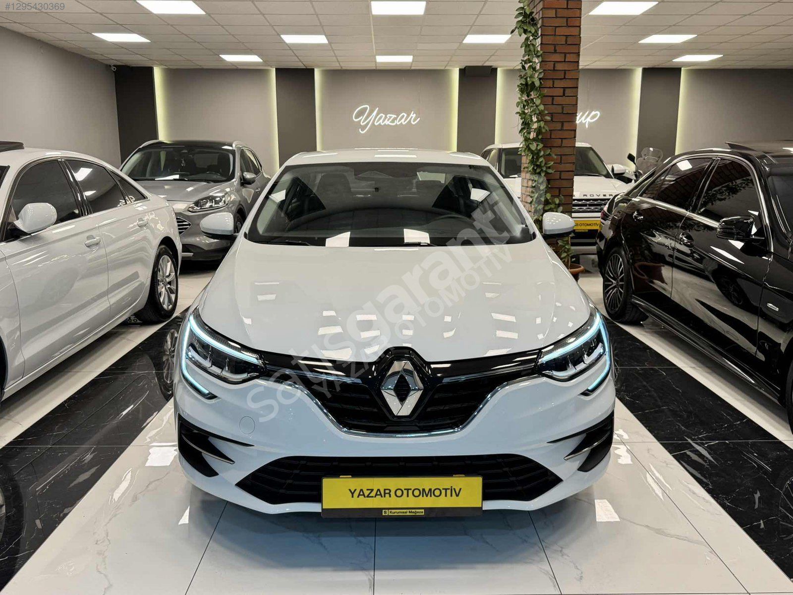 HATASIZ BOYASIZ 2024 MODEL 33.000 KM OTOMATİK TOUCH PAKET