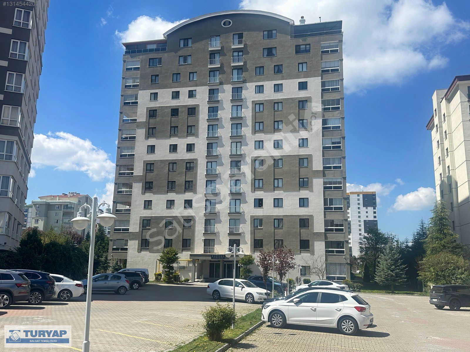 TURYAP'TAN BAĞLICADA , TAMAMI YENİLENMİŞ 4+1 SATILIK LUX DAİRE
