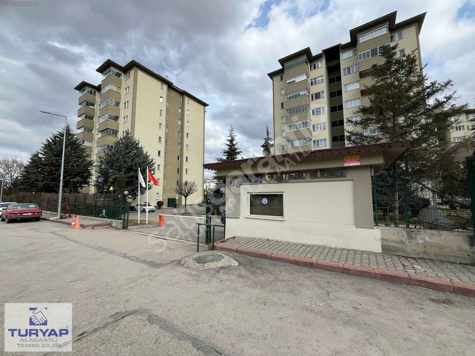 TURYAP tan PARK CADDESİNDE METİŞ ÇAYYOLU'nda 2+1 SATILIK DAİRE