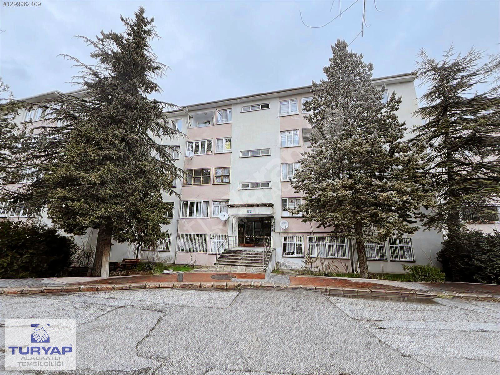 TURYAP'TAN ÜMİTKÖY SİTESİNDE İÇİ TEMİZ 3+1 ARAKAT DAİRE