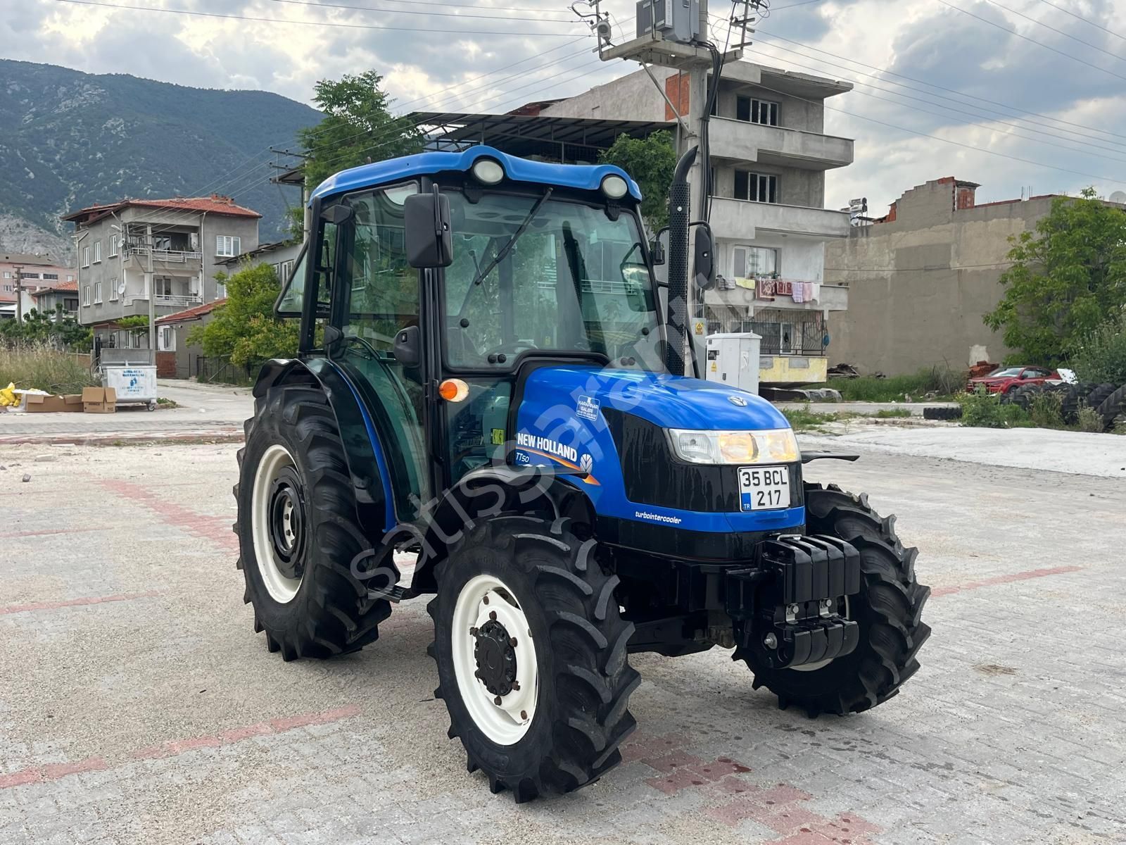 2017 NEW HOLLAND TT50 ÇEKER KABİNLİ 4 LASTİK YENİ