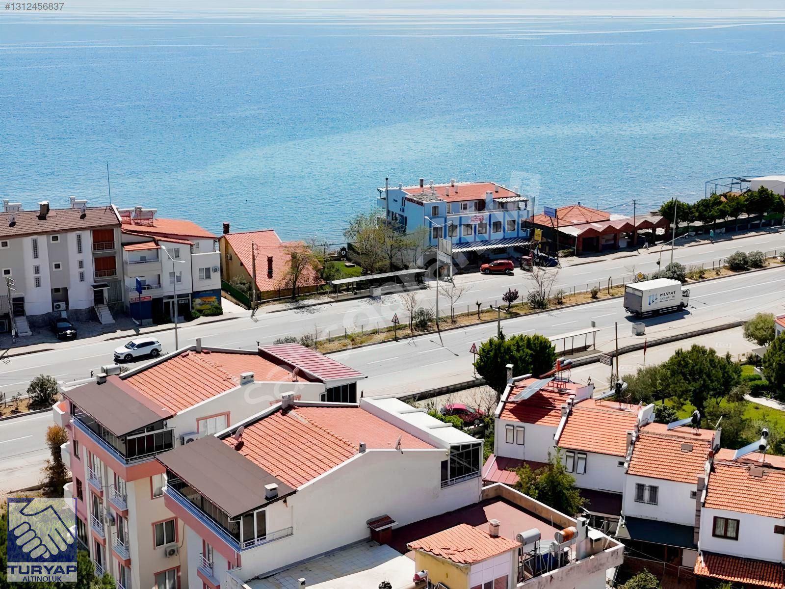 Denize 50 Metre! Küçükkuyuda Deniz Manzaralı Lüks 2+1 Daire