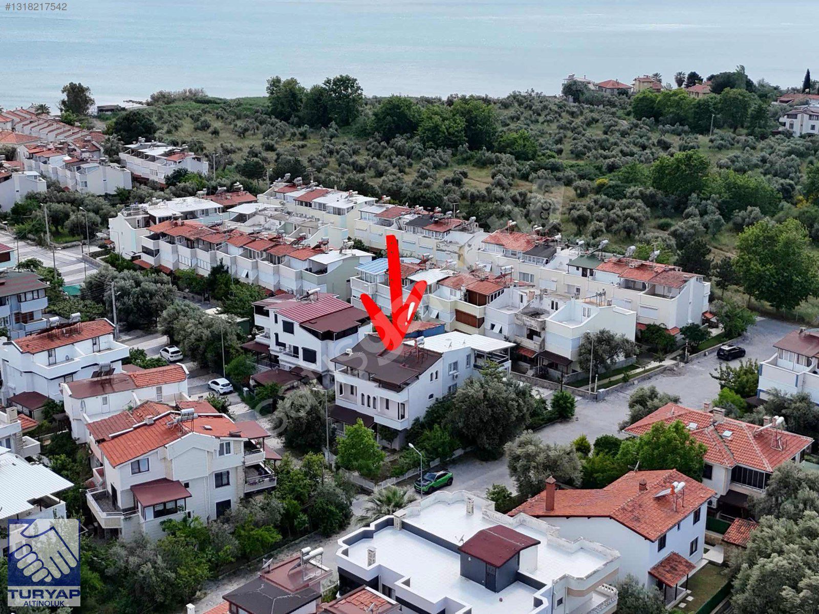 Turyap'tan Küçükkuyu Mıhlıda Denize Yakın Bahçeli 4+1 Triplex
