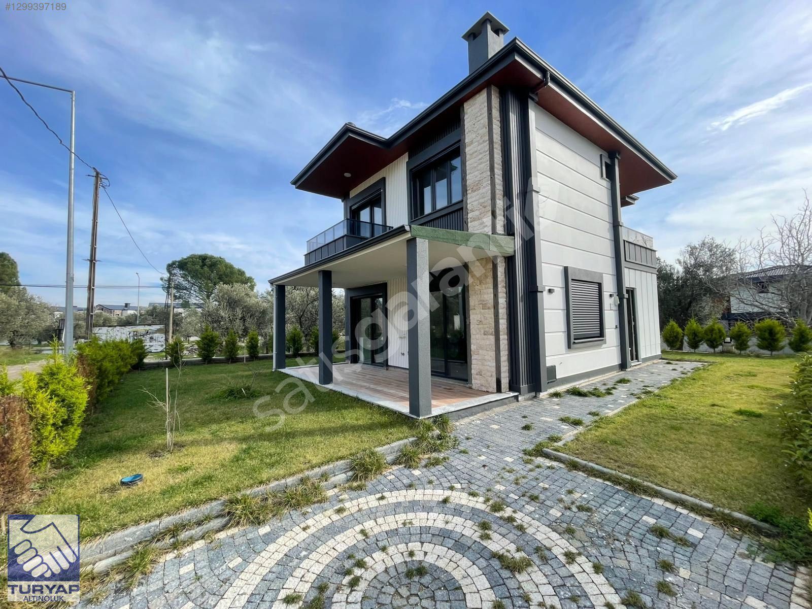GÜRE'DE 4+1 MÜSTAKİL/GARAJLI/ŞÖMİNELİ/SATILIK FIRSAT VİLLA