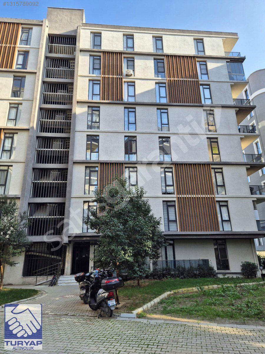 EDREMİT KADIKÖY'DE KİRALIK 2+1 EBEVEYN BANYOLU DAİRE