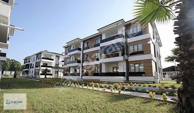 TURYAP AKYAZI'dan UZPARK SİTESİNDE SATILIK 3+1 DAİRE
