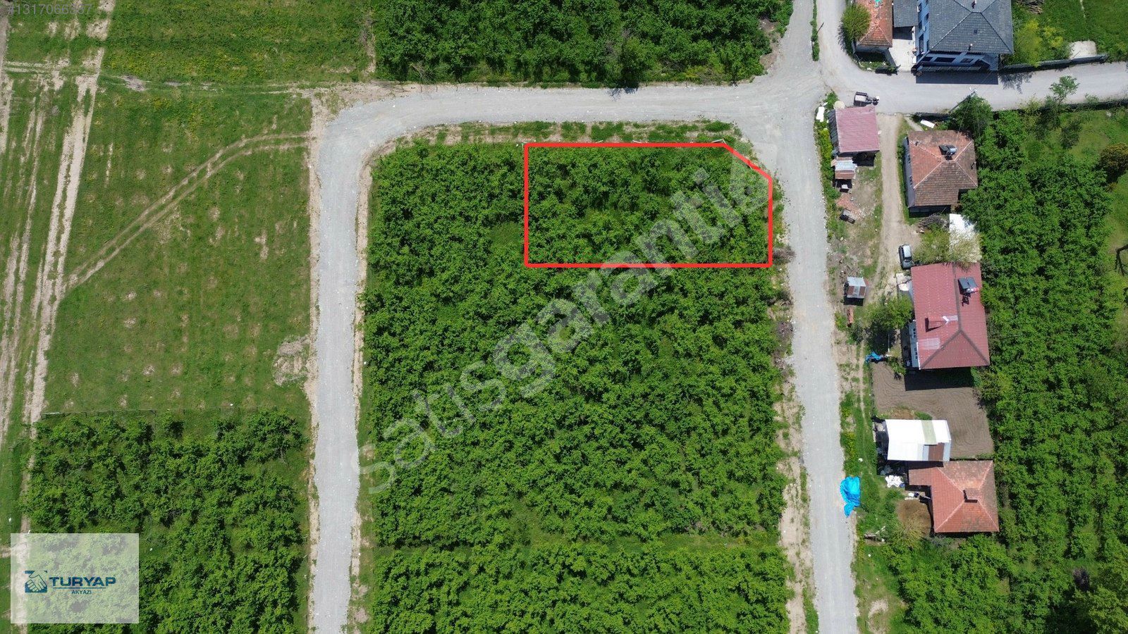 TURYAP AKYAZI'dan KARAPÜRÇEK'te SATILIK 787 M2 İMARLI ARSA