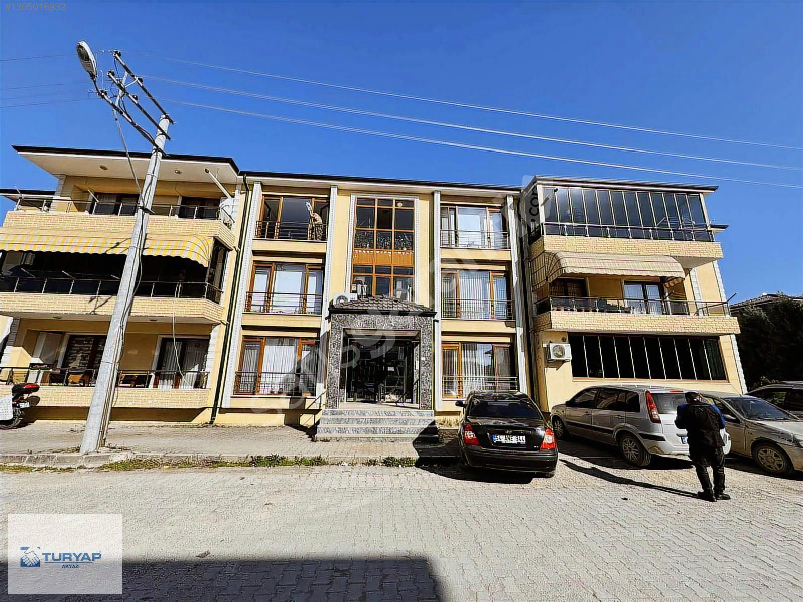 TURYAP AKYAZI'dan KİRALIK ARA KAT 3+1 DAİRE