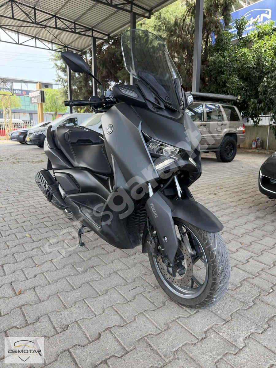 DEMOTAR'DAN 12 BİN KM DE YAMAHA X-MAX250 ABS