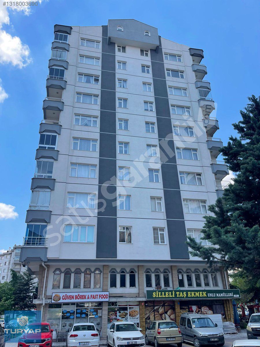 NENEHATUN PARKINDA SELAY SİTESİNDE SATILIK ARAKAT 3+1 DAİRE