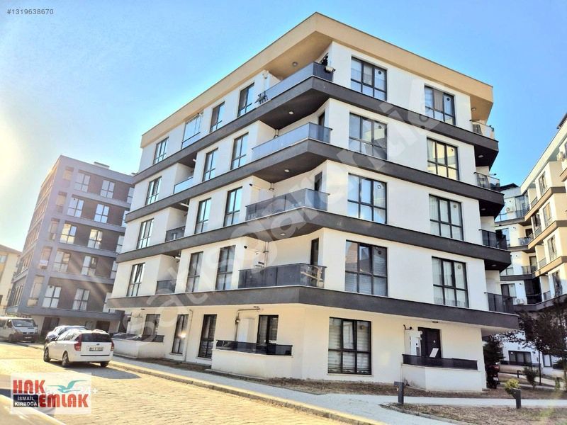 Hak Emlaktan Orhangazide Üniversite Bölgesinde Satılık 2+1 Daire