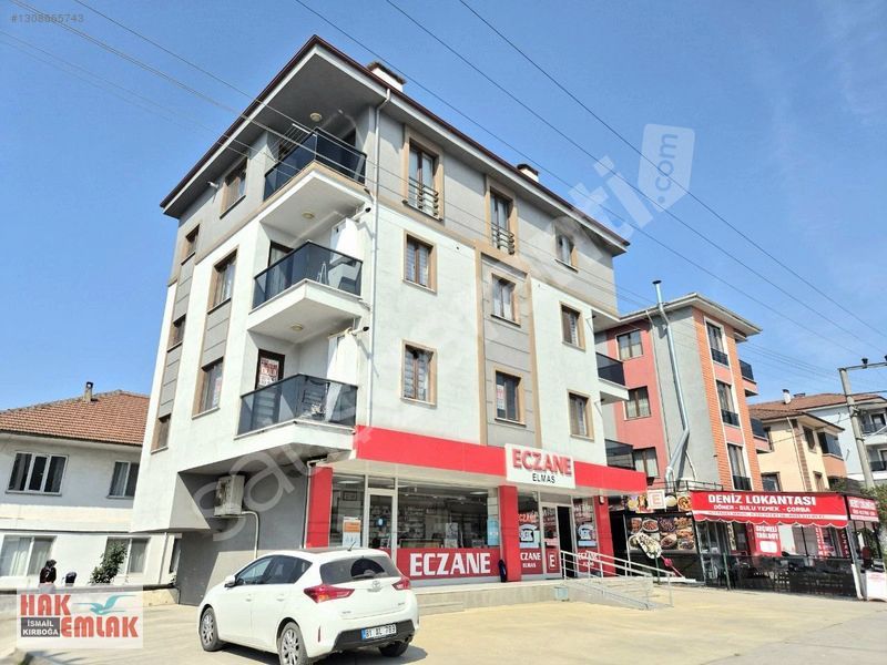 Hak Emlaktan Aziziye'de Acil Servis Karşısı Kiralık Eşyalı Daire