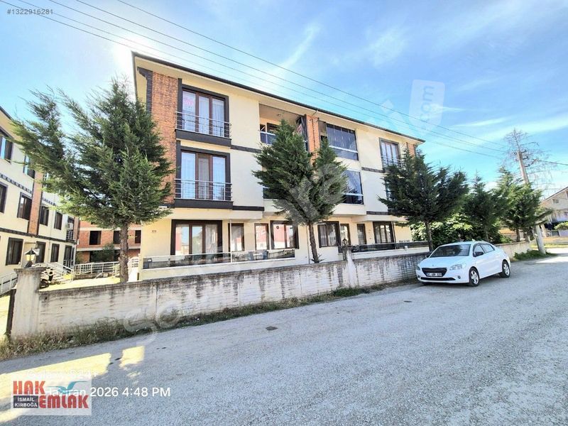 Hak Emlak'tan Aziziye Mah.de Ebeveyn Banyolu Satılık 3+1 Daire