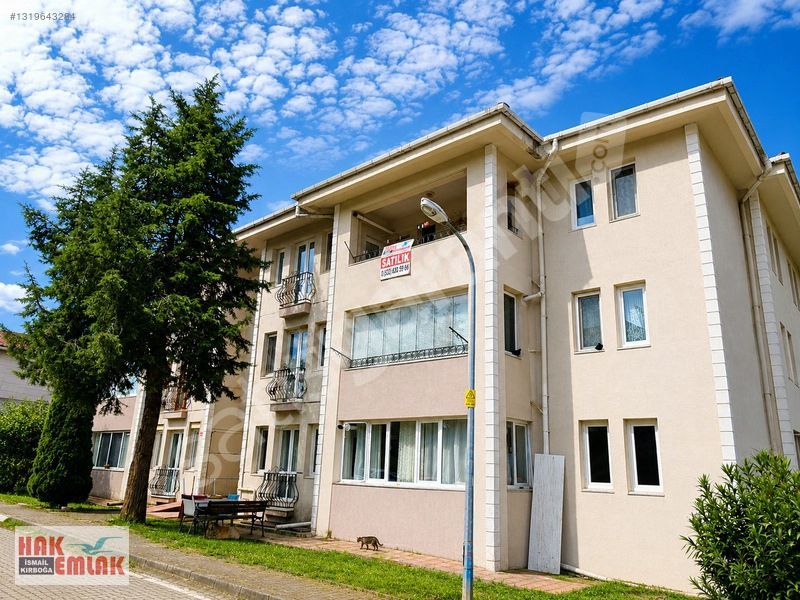 Hak Emlaktan Kalıcı Konutlar Çamlıevler Mah.de Satılık 3+1 Daire