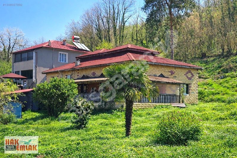 Hak Emlak'tan Yığılca Yolu Üzerinde Satılık 4+1 Müstakil Ev