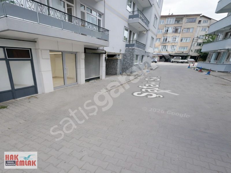 Hak Emlaktan Azmimillide Yatırımlık Eşsiz Konumda Satılık Dükkan