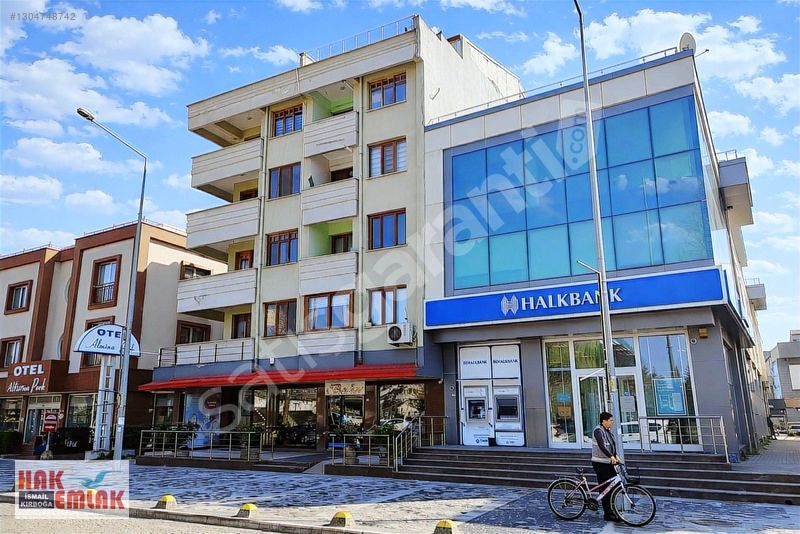 Hak Emlaktan Kültür Mah. Şehrin Kalbinde Satılık Ofis veya Daire