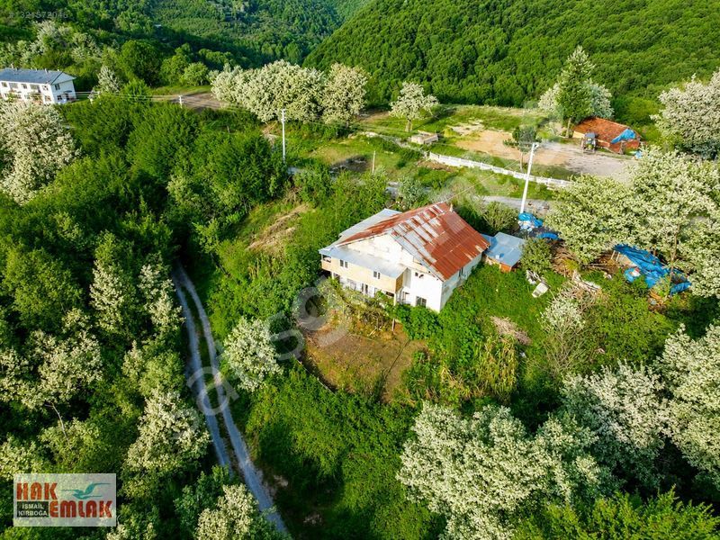 Hak Emlak'tan Asar Köyünde Satılık Müstakil Ev ve Arsası