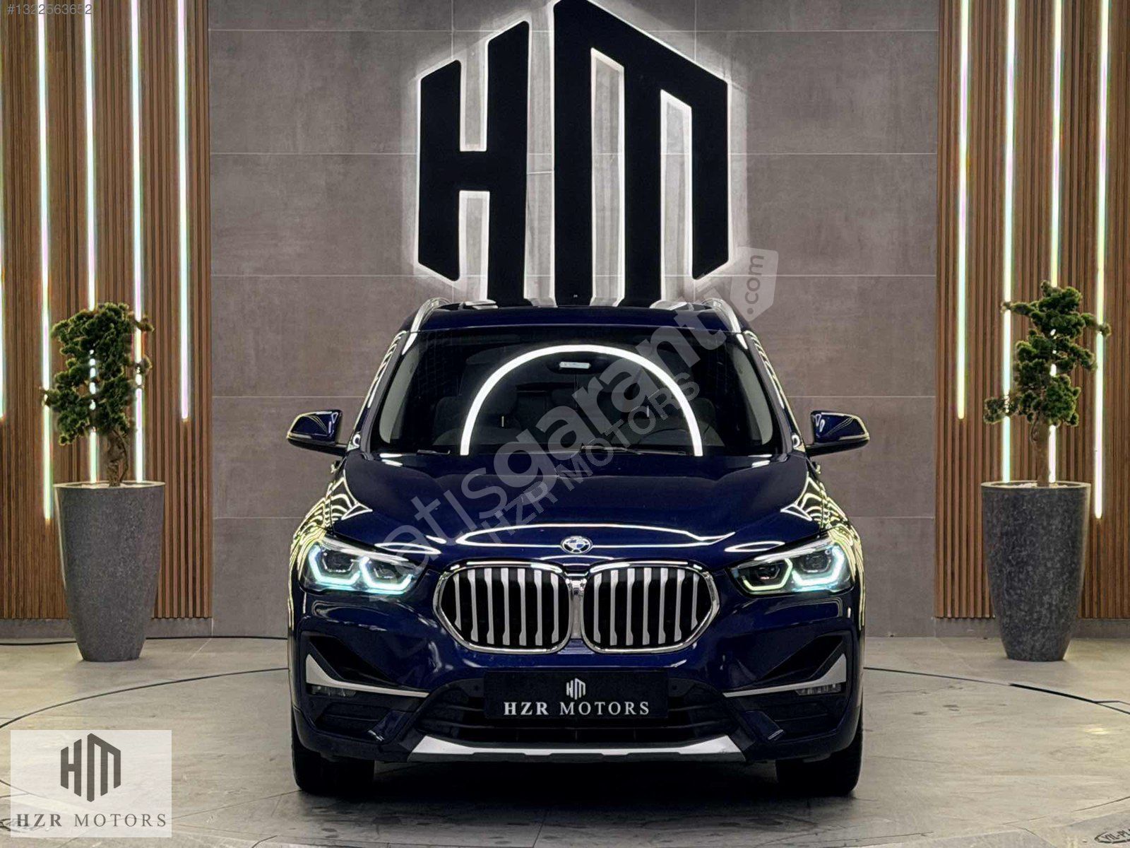 HZR MOTORS 2020 BMW X1 16d SDRİVE X LİNE CAM TAVAN Km: 113.000