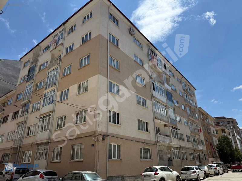 TURYAP' TAN IŞIKLAR MAH. ARA KAT 3+1 SATILIK DAİRE
