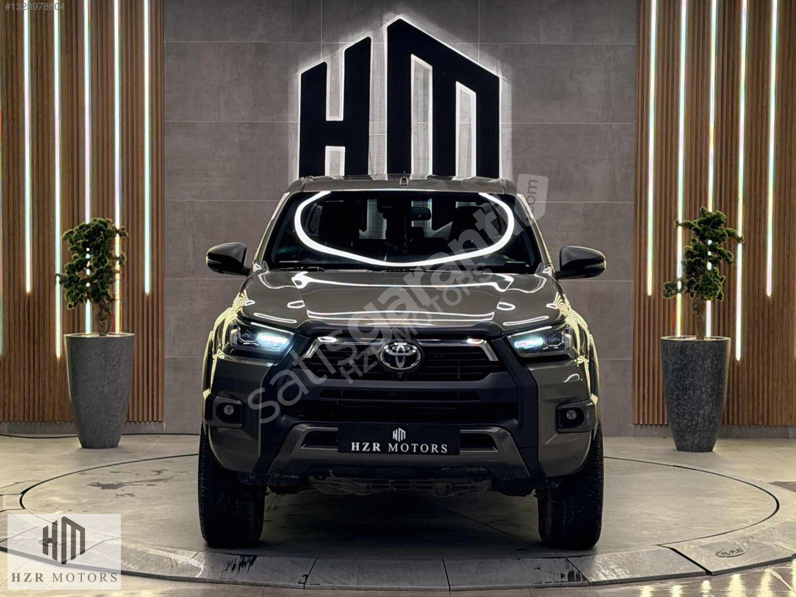 HZR MOTORS 2021 HATASIZ TOYOTA HİLUX INVİNCİBLE 2.4 4X4 360 JBL