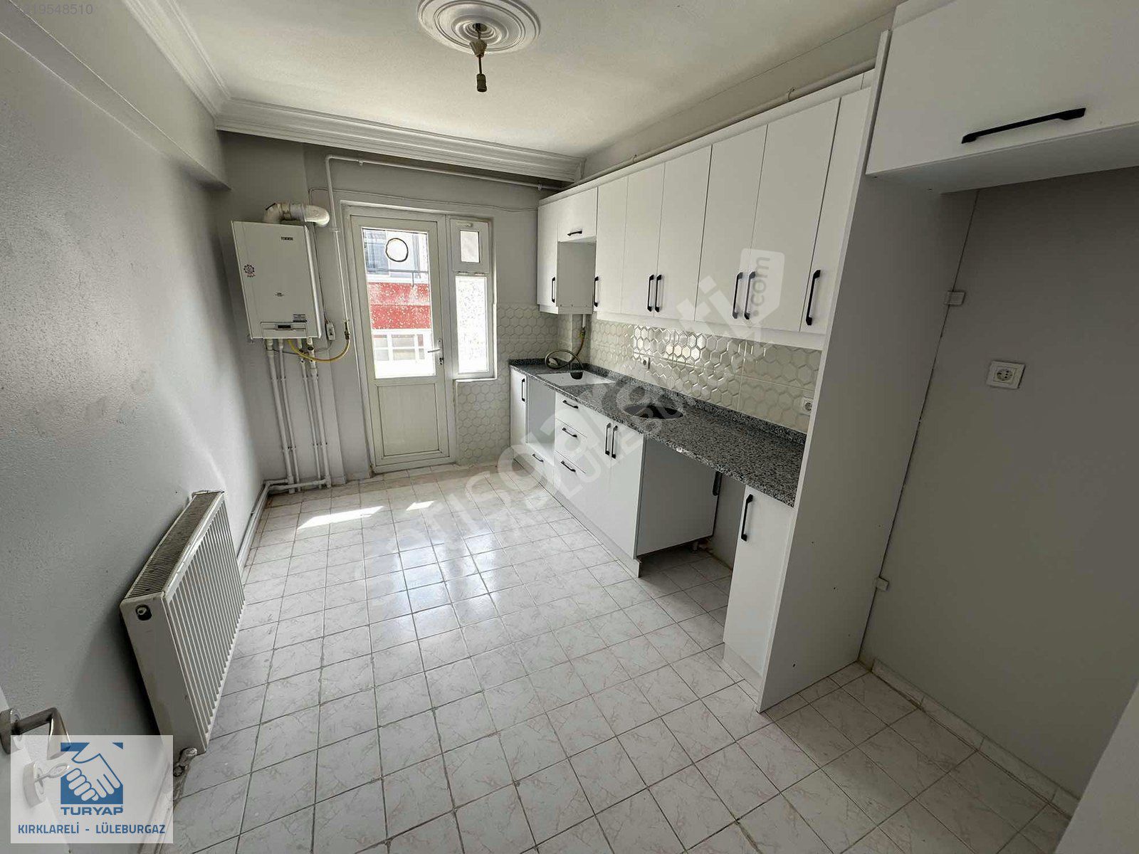 KURTULUŞTA GENERAL FERHAT İLKOKULU YANI 3+1 140M2 DAİRE