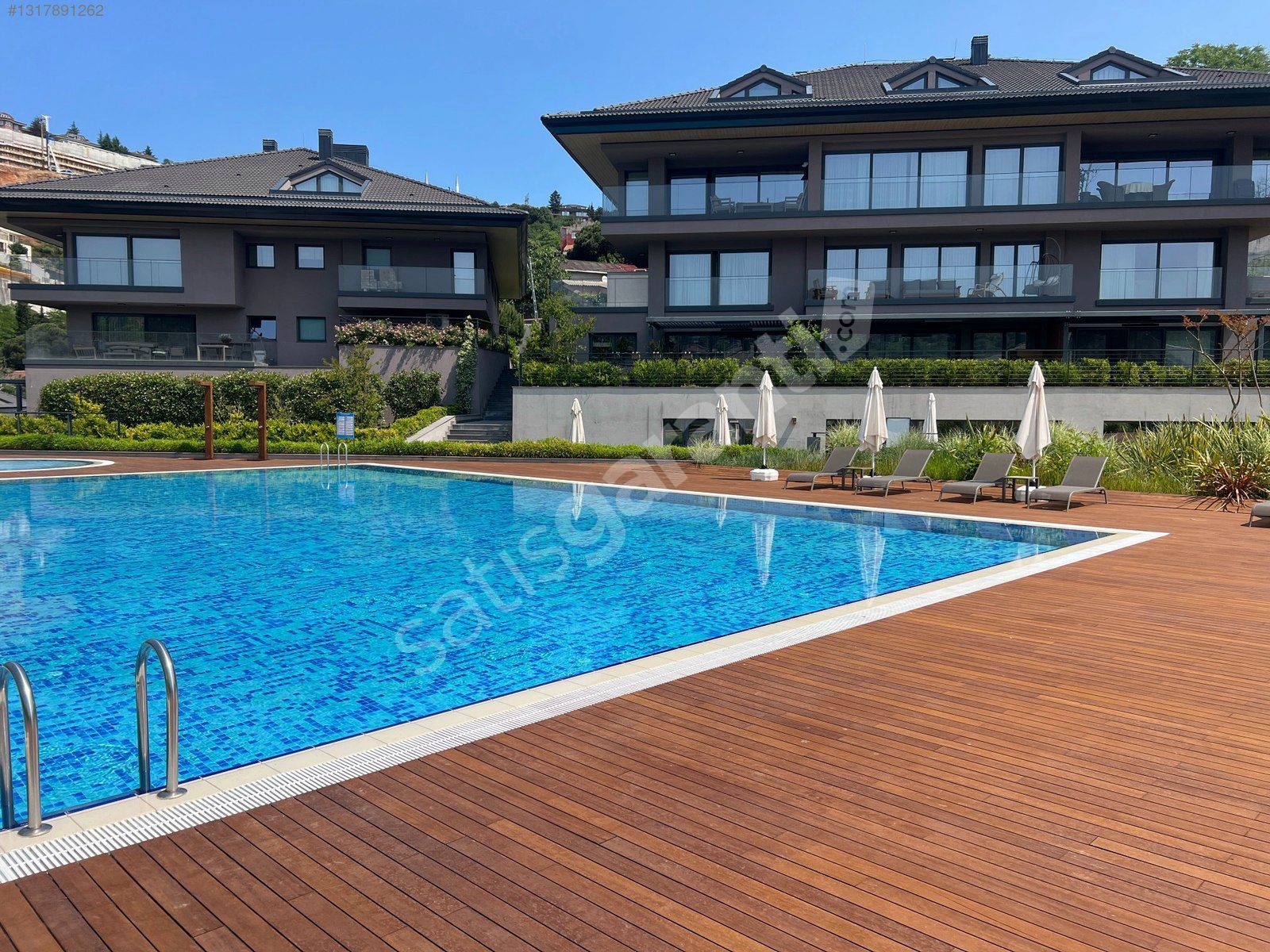 Sarıyer Maden Denizkoru Sitesi Satılık 2+1 Bahçe Katı
