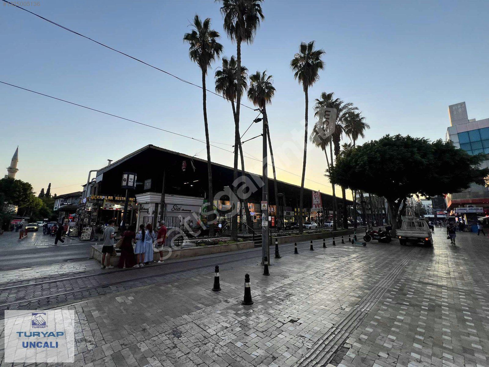 IŞIKLAR ANA CADDE ÜZERİNDE EN GÜZEL YERİNDE, 35m2 DAİRE OFİS