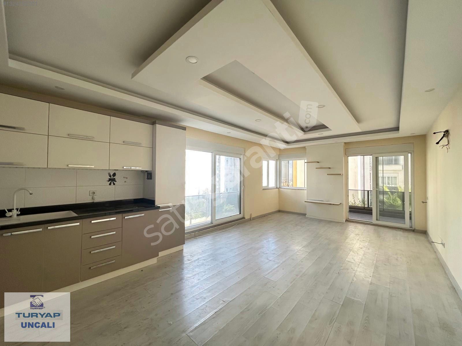 ÇANKAYA MAHALLESİNDE ŞEHİR HASTAHANESİ YANINDA 4+2 GENİŞ DAİRE
