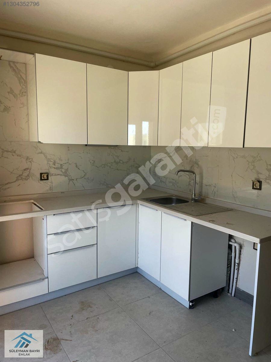 Söğütlü TOKİ'de Sıfır 2+1 Kiralık Daire