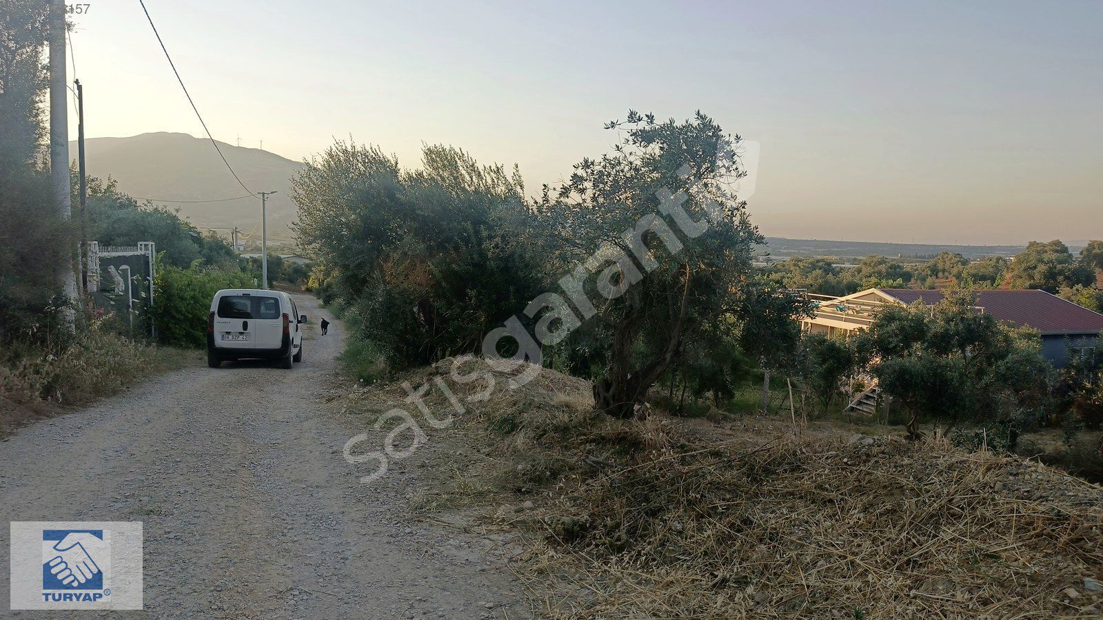 Kemalpaşa Armutlu Satılık 499 m2 Villa İmarlı Arsa