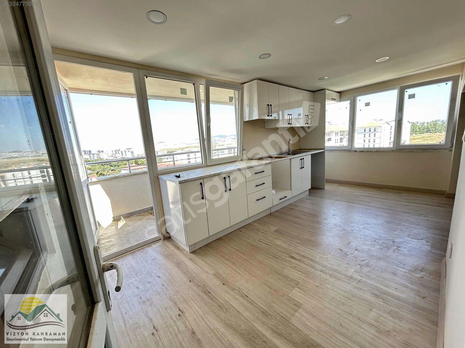 AYDINLI KONAŞLI MAHALLEDE TEMİZ GENİŞ 2+1 BALKONLU DAİRE