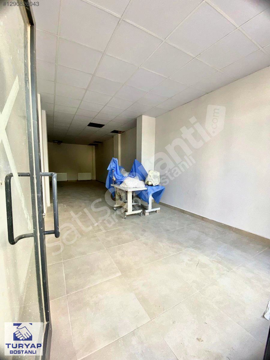 Sıfır 50m2 Kiralık Köşe Dükkan