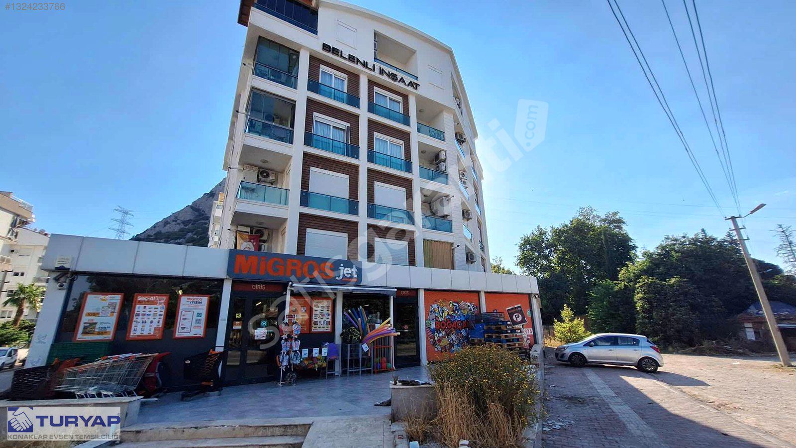 EVŞEN'DEN HURMADA HAVUZLU ÖNÜ AÇIK 1+1 CADDE ÜZERİNDE