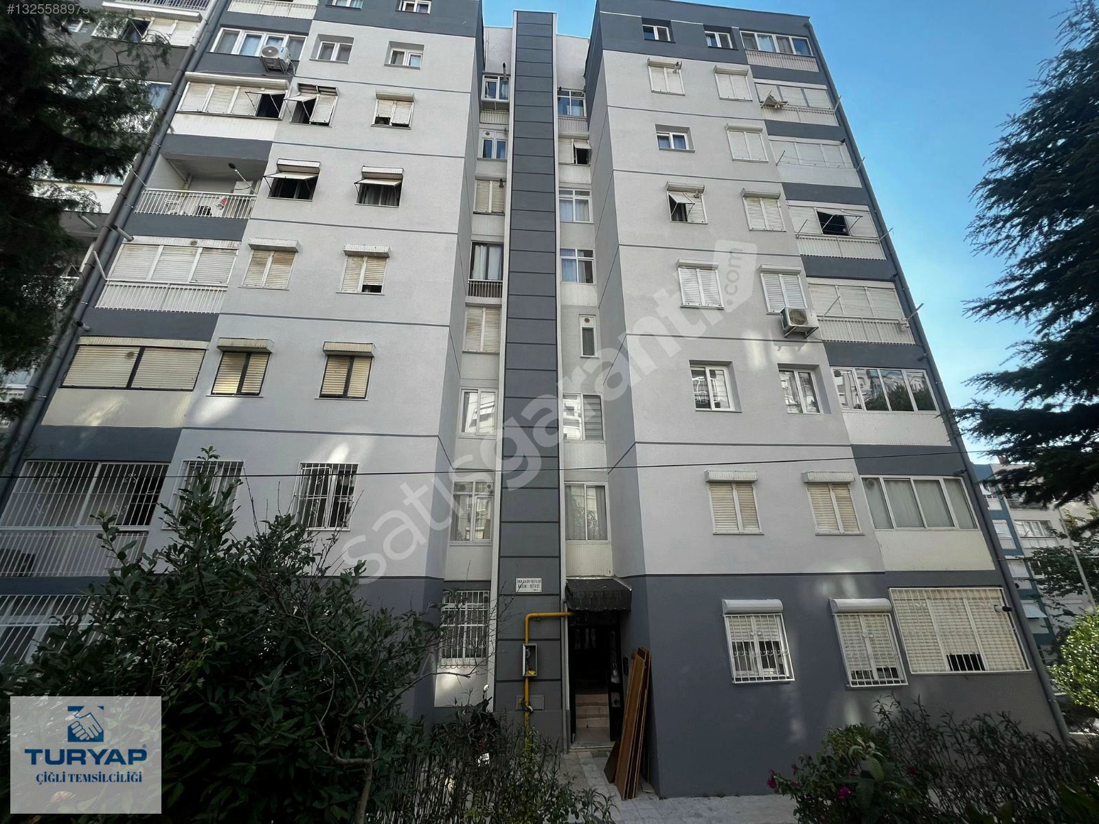 Çigli Çağdaş Mahallesi'nde Satılık 3+1 Daire