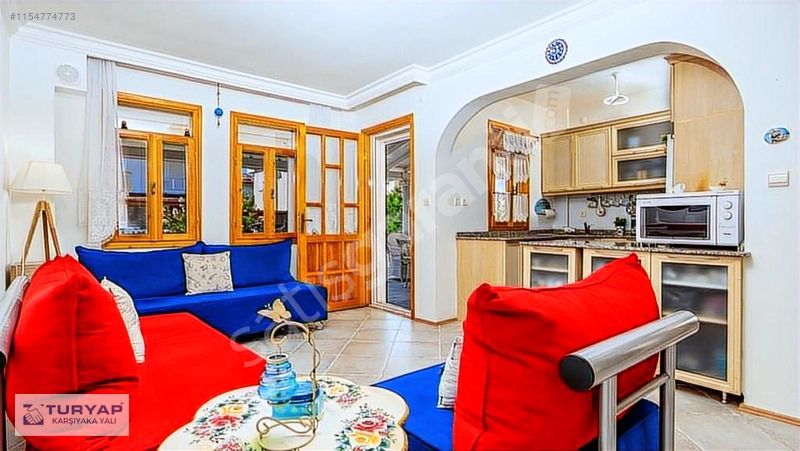 Dikili Billurkent Sitesinde Full Eşyalı Satılık Müstakil Villa
