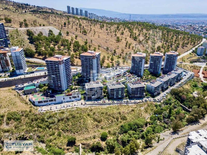 Park Yaşam Santorini Kısa Katlı Blokta Satılık Bahçeli 1+1 Daire