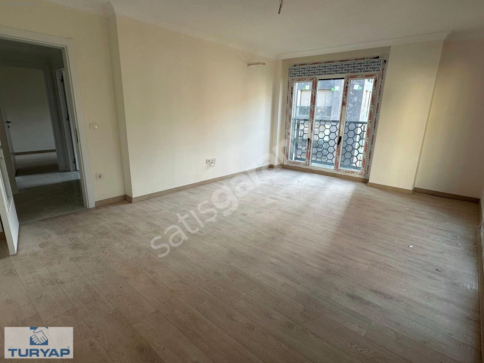 TURYAP'TAN KADIKÖY FENERYOLU'NDA SIFIR BİNADA KİRALIK 3+1 DAİRE