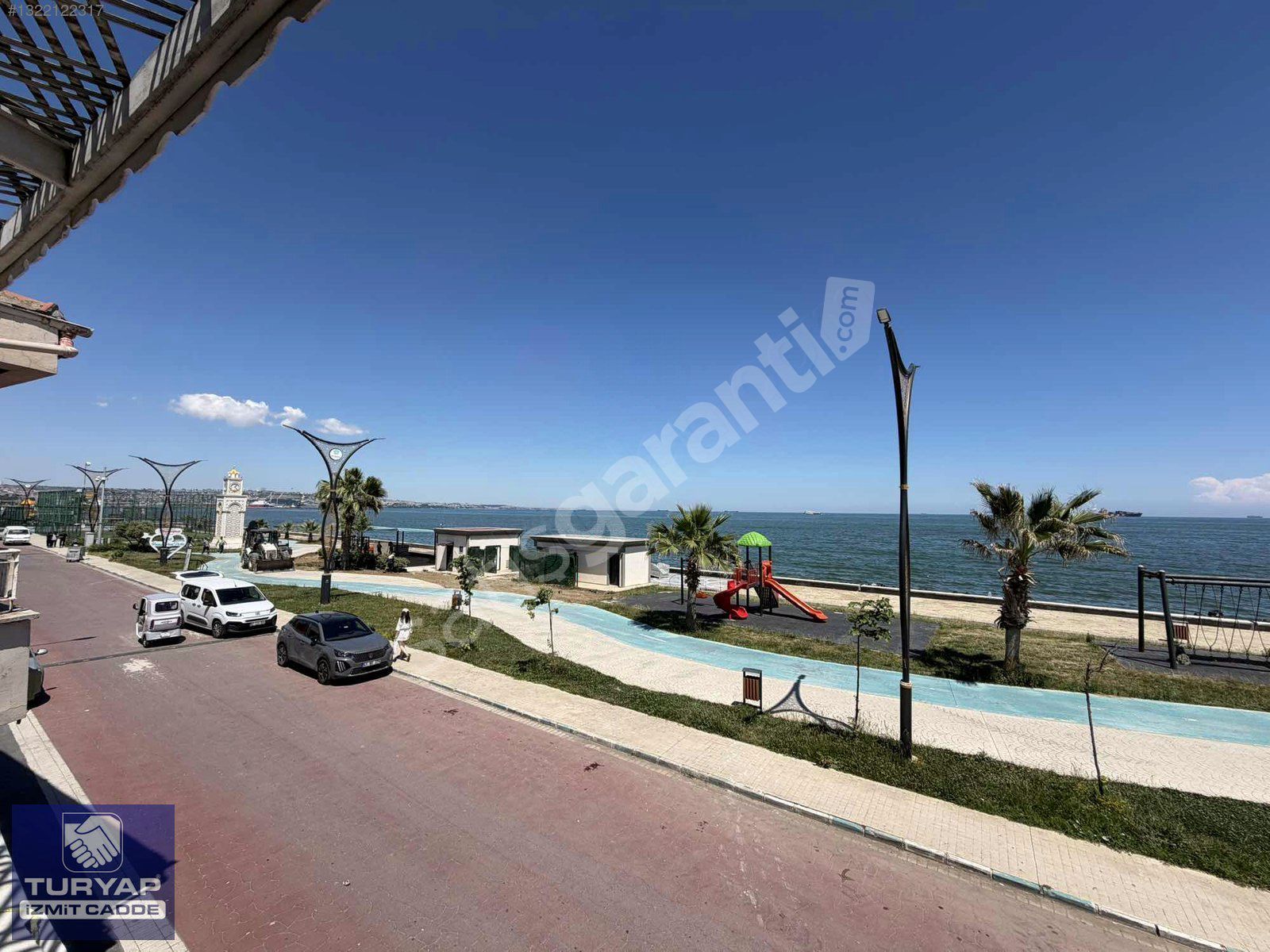 Turyap'tan Denize & Cadde Cephe Müstakil Ev ve Arsası 654 m2