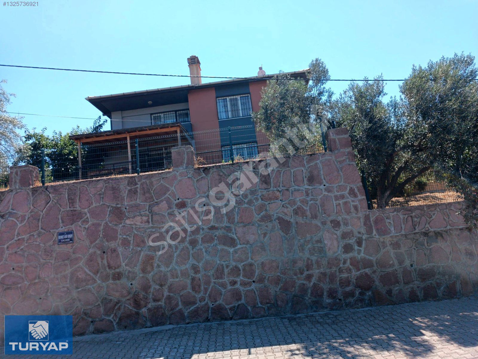 MENEMEN MALTEPE 75. YIL CUMHURİYET MAH. SATILIK 4+1 VİLLA