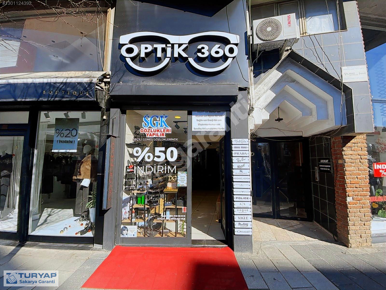 ADAPAZARI BOSNA CADDESİNDE MUHTEŞEM KONUMDA SATILIK DÜKKAN
