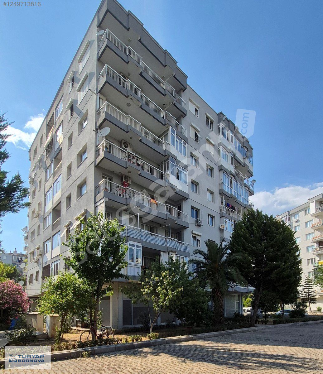 Bayraklı Osmangazi Mah. Site İçerisinde Doğalgaz Kombili 3+1
