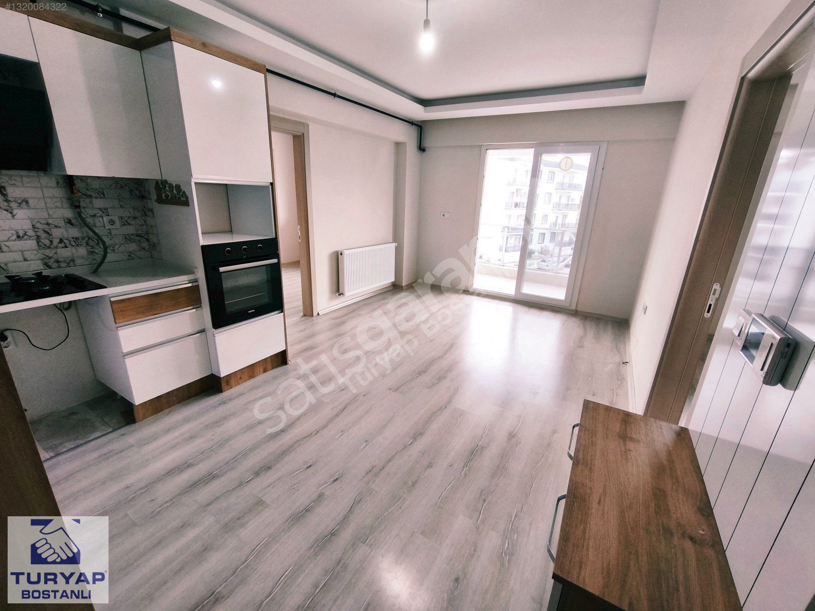 Seyrek Merkezi Lokasyonda Satılık Geniş 2+1 Kombili Daire