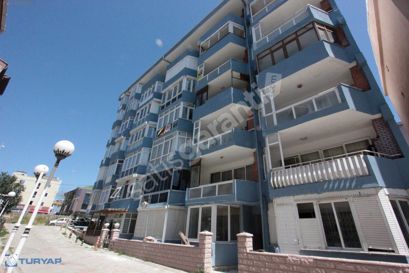 DENİZE YAKIN, ÇİFT CEPHELİ, SİTE İÇİNDE YATIRIMLIK 2+1 SATILIK