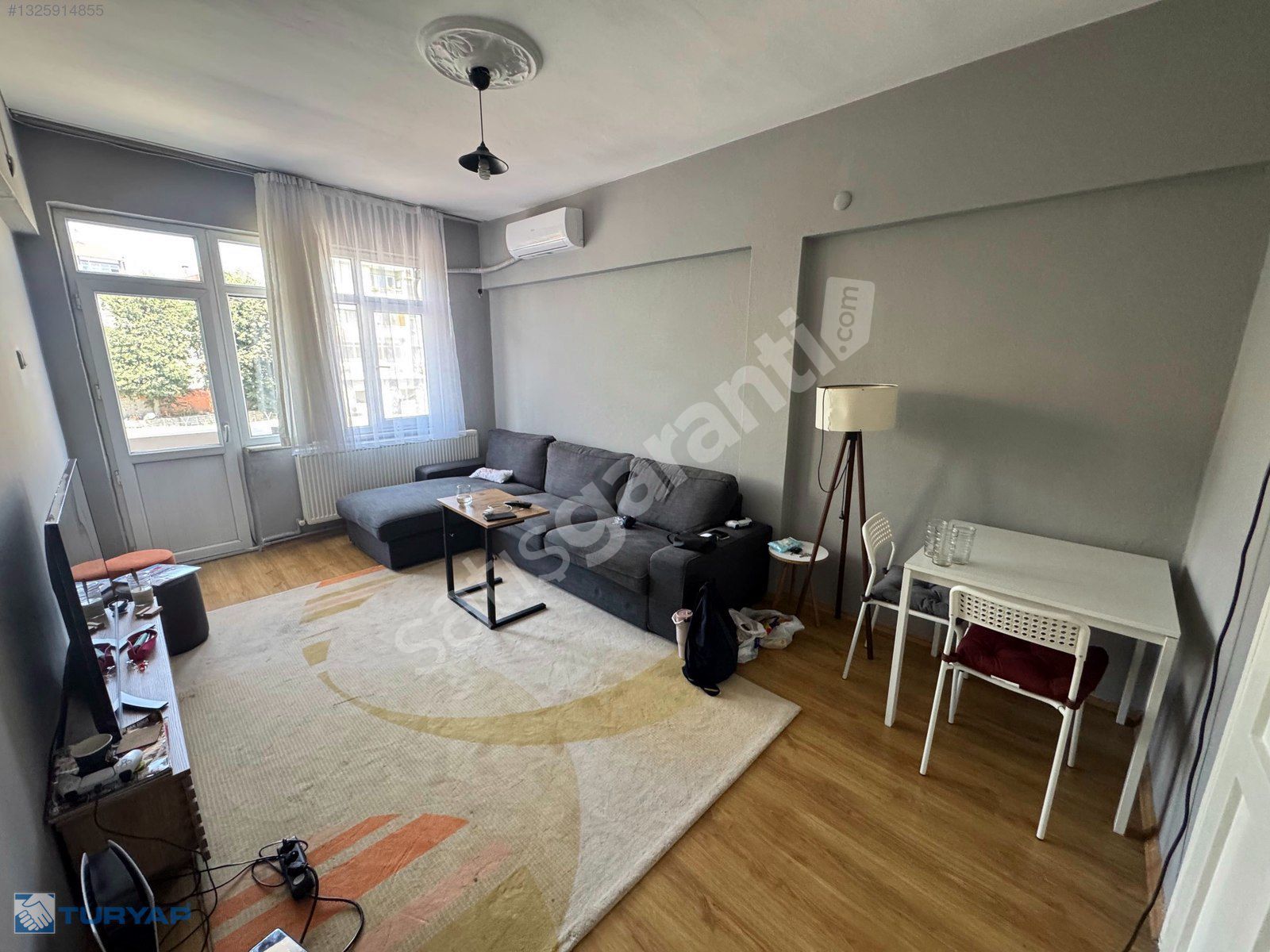 TURYAP' TAN FATİH MEVLANAKAPIDA ARA KAT GENİŞ 2+1 SATILIK DAİRE