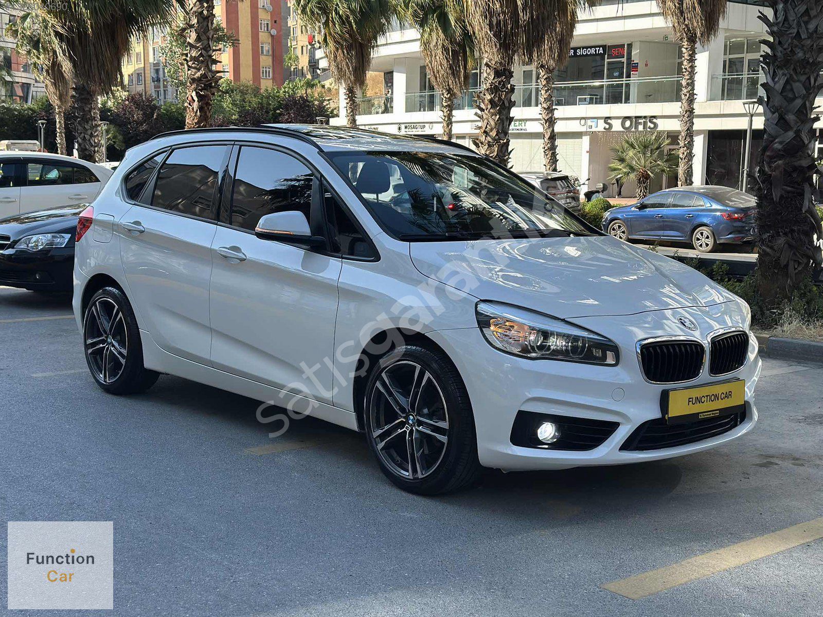 BMW 218i ACTIVE TOURER SPORT LINE CAM TAVAN