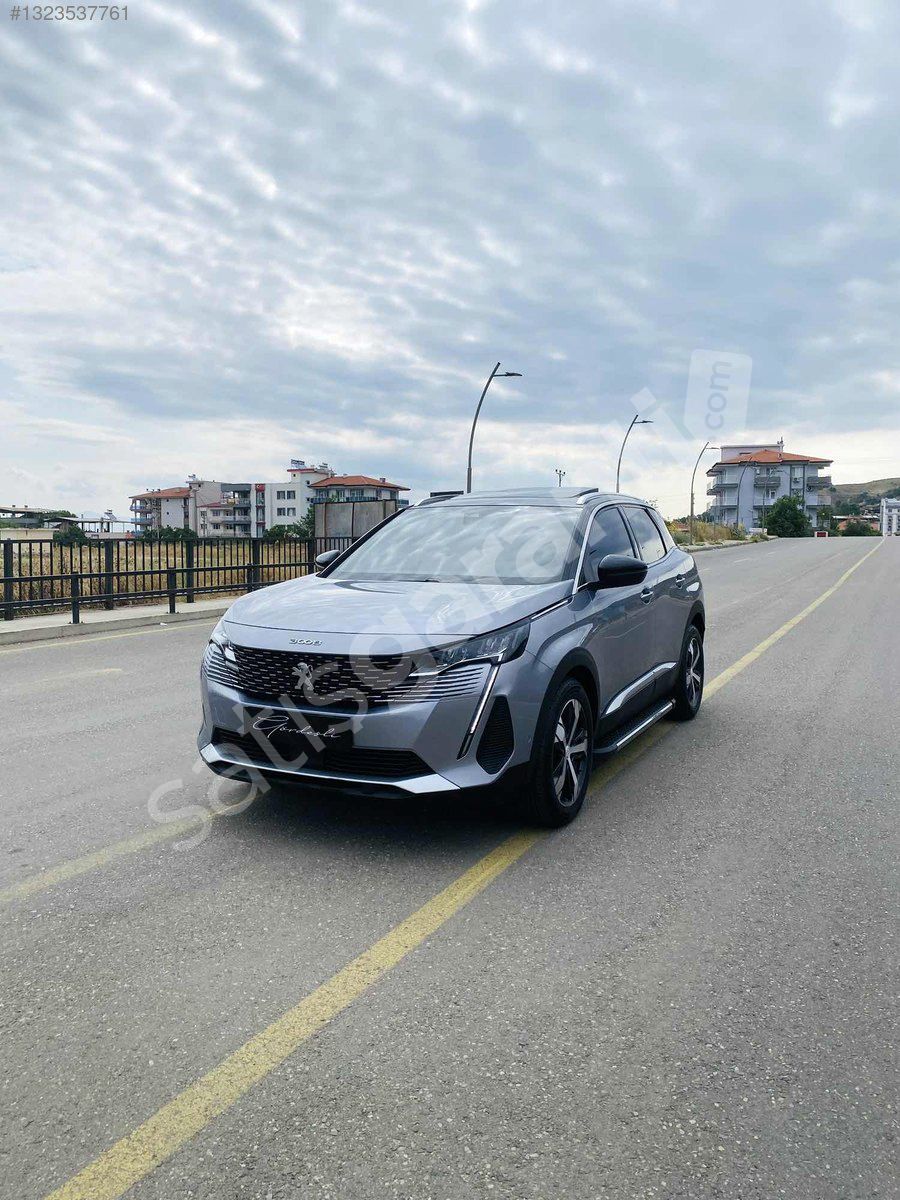 HATASIZ BOYASIZ TRAMERSİZ 18 BIN KM 3008