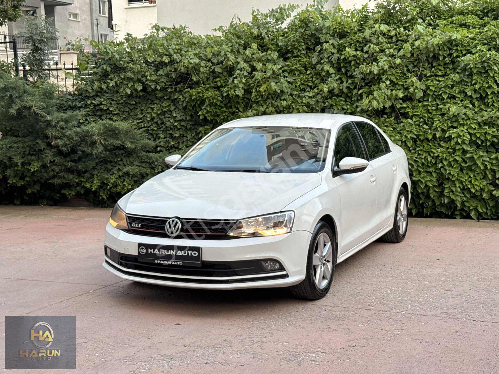 2015 MODEL MAKYAJLI KASA 1.6 TDİ JETTA BAKIMLI DEĞİŞENSİZ.